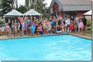 Niños de Pucón aprendieron a nadar este verano 2015