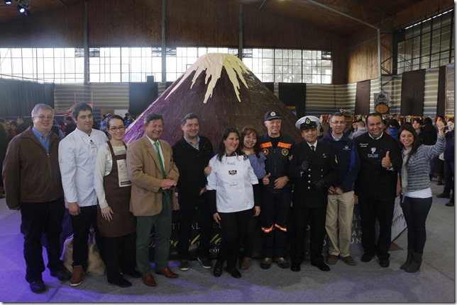 Ante cientos de visitantes se dio inicio al Festival del Chocolate en Pucón (4)