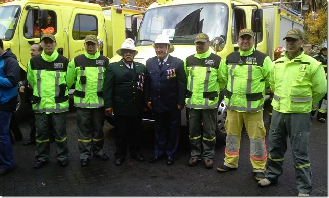 FOTO entrega carro bomberos pucón 1