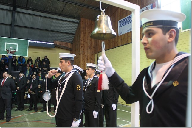 FOTO homenaje por el día de las Glorias Navales 1