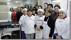 FOTO mujeres de pucón se perfeccionan en cocina 1