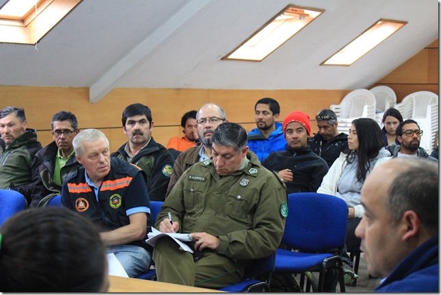 FOTO reunión informativa protocolo subida al volcán 2