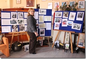 FOTO exposición natalicio gabriela mistral