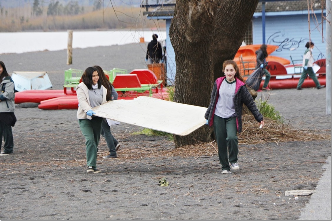 FOTO limpieza playas estudiantes 5