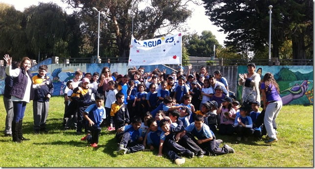 Comunidad educativa de la Escuela Municipal Valentín Leteleir (2)