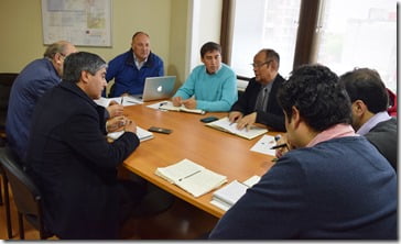 Alcalde Astete y Seremi de Obras Públicas analizan Proyecto de Conservación Ruta S-853