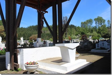 Cementerio Municipal de Villarrica se prepara para Día de Todos Los Santos (2)