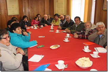 Comités de Agua Potable Rural de Villarrica participan de reunión con encargado regional de APR y equipos municipales (1)