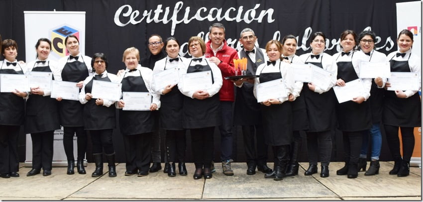 Exitoso cierre de Talleres Laborales en Villarrica (8)