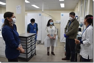 Director del Servicio de Salud Araucanía Sur junto a autoridades locales visitan SAR Los Volcanes (3)