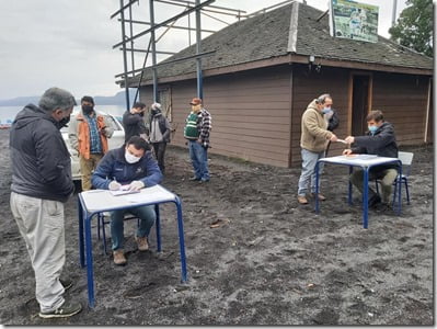 entrega de ayuda social Pucón (1)